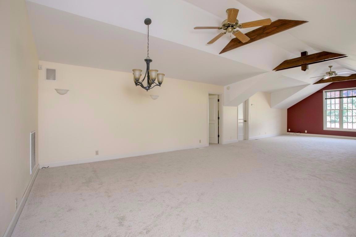 247 West Valley View Road Talent, OR 97540 - Photo 21 of 33 Dining area