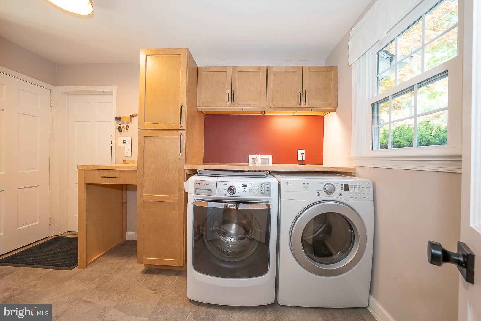734 Woodcrest Road Wayne, PA 19087 - Photo 13 of 37 Laundry and Mud Room off the Kitchen & Garage