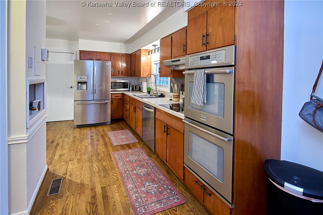 1711 Rolling Hills Road Charleston, WV 25314 - Photo 5 of 41 Gallery Image 5