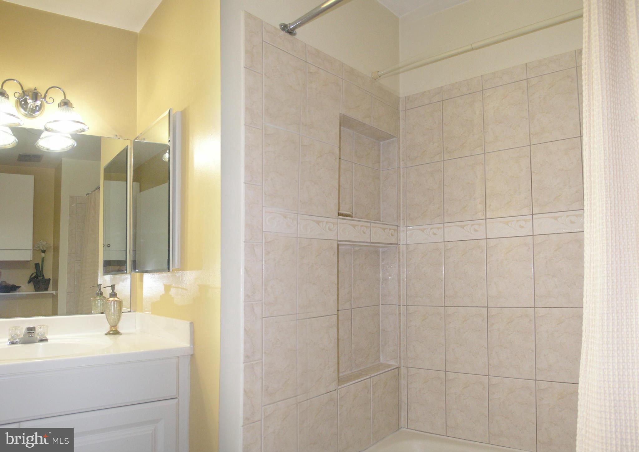 2130 Golf Course Drive Reston, VA 20191 - Photo 21 of 30 Bath Upper Hall