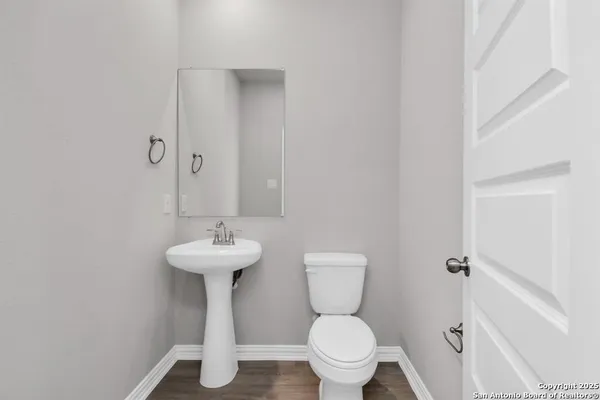 $2,499 | 27035 Beacon Gln Drive, Unit BLACKSTONE C3, Katy, TX 77493