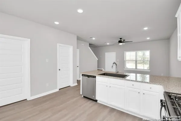 $2,499 | 27035 Beacon Gln Drive, Unit BLACKSTONE C3, Katy, TX 77493