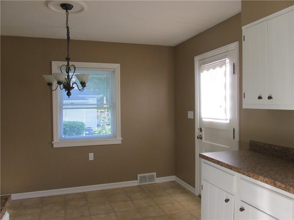 180 Easton Road Hermitage, PA 16148 - Photo 8 of 25 New Fixtures in the Kitchen