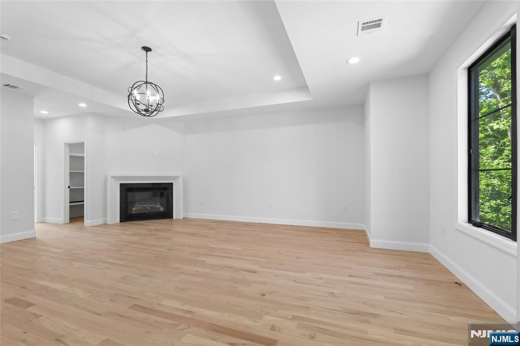 532 Hobart Road Paramus, NJ 07652 - Photo 35 of 46