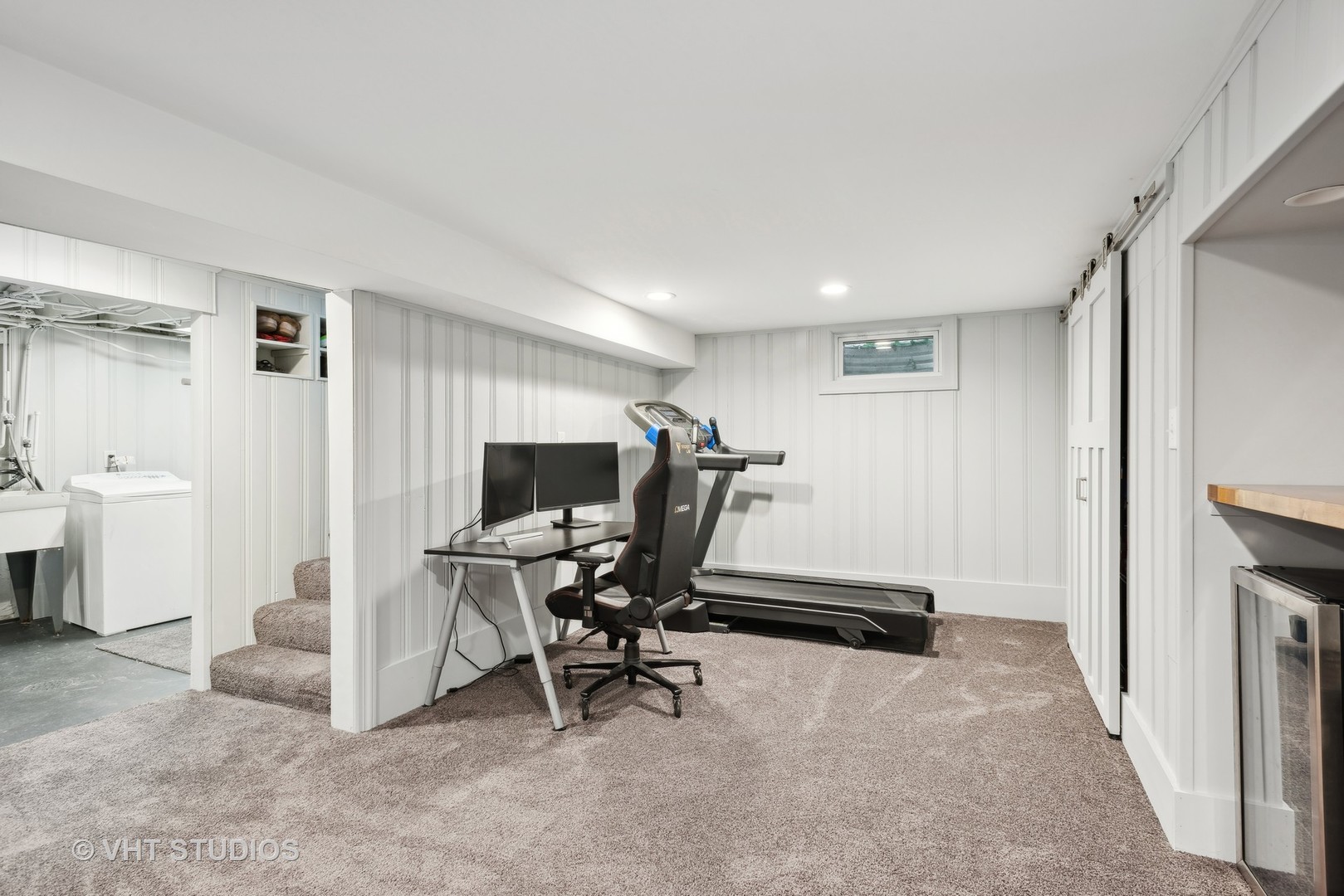 910 Sunset Road Wheaton, IL 60189 - Photo 18 of 29 a view of a workspace with furniture and a livingroom