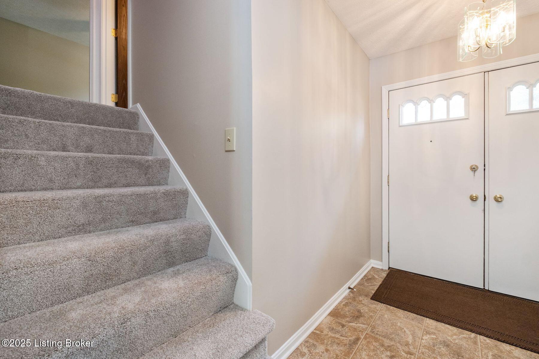 2409 Hayward Road Louisville, KY 40242 - Photo 30 of 45 photo_online_030