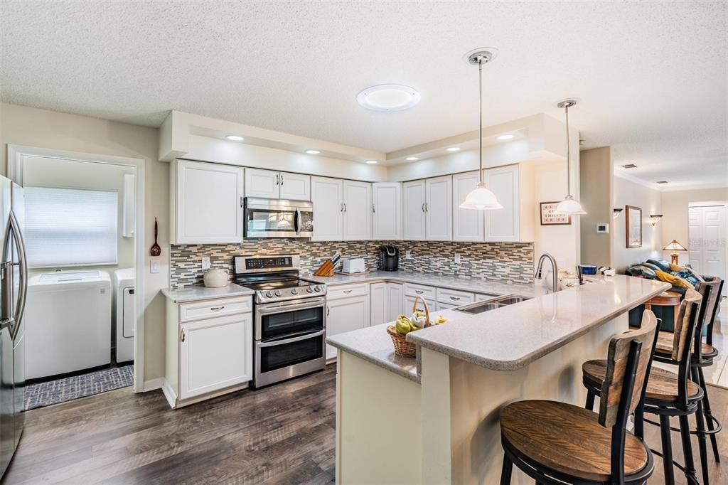 6105 Country Ridge Lane New Port Richey, FL 34655 - Photo 4 of 50 Gallery Image 4