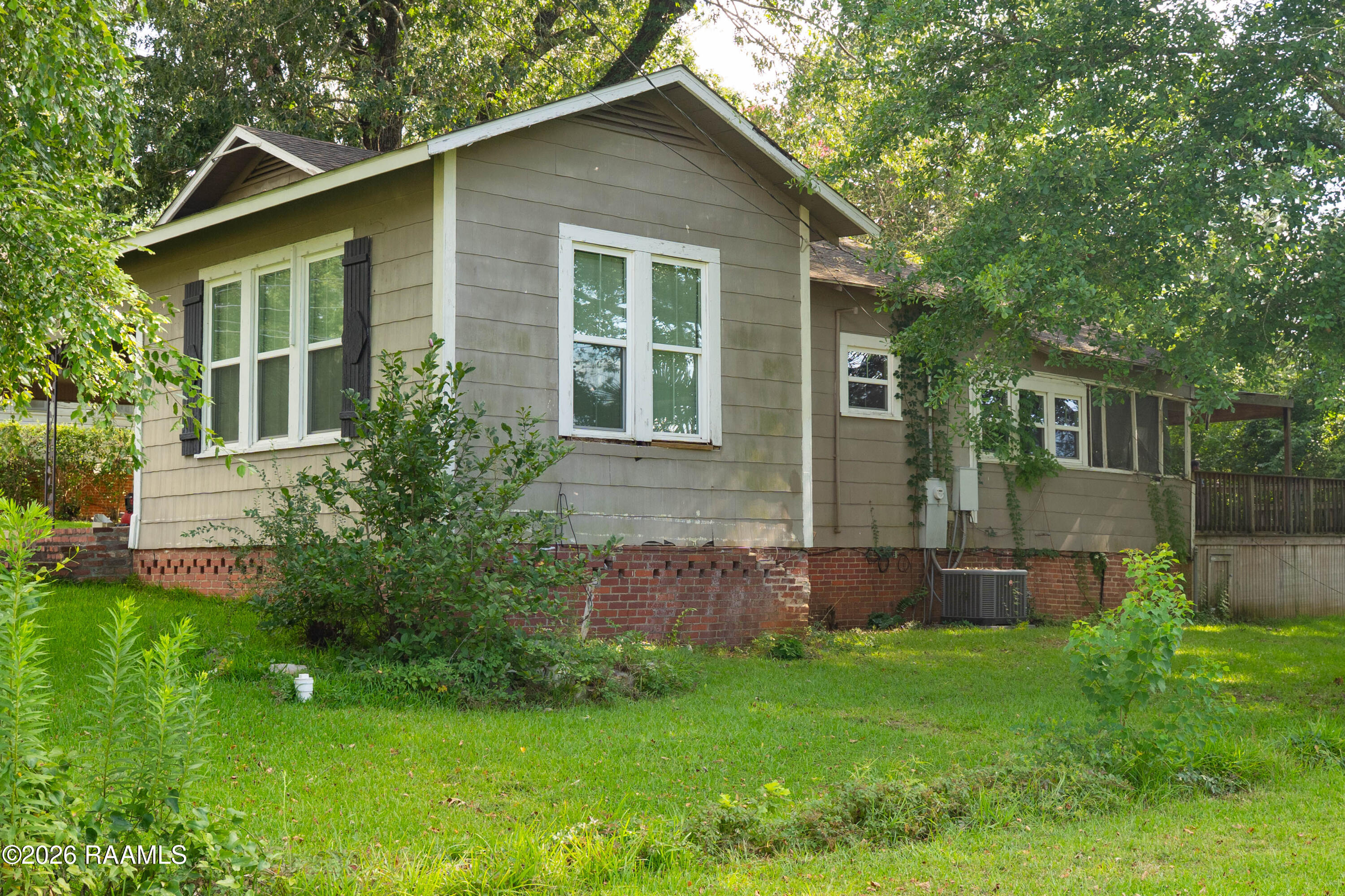 1045 North Capitol Street Many, LA 71449 - Photo 5 of 16 7 (1)