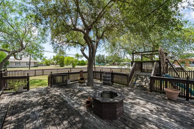a outdoor view with a sitting space