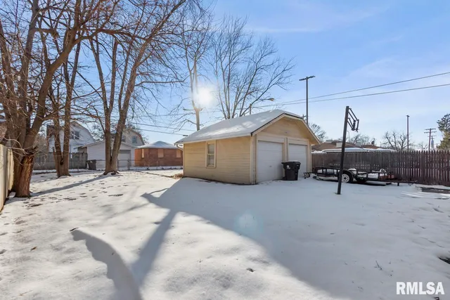 $139,900 | 1816 West Callender Avenue, Peoria, IL 61606