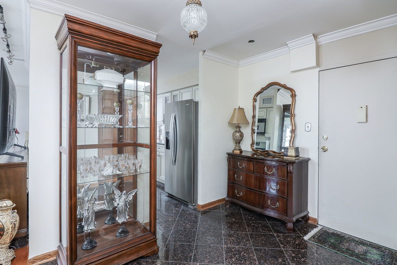 20 North Tower Road, Unit 12F Oak Brook, IL 60523 - Photo 4 of 20 Gallery Image 4