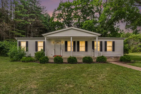 $699,000 | 17563 Buckingham Road, Logan, OH 43138