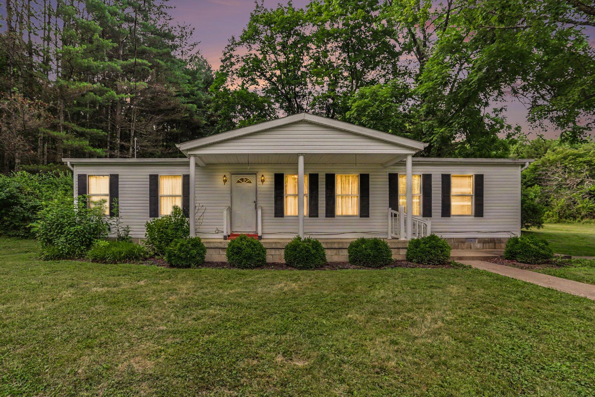 17563 Buckingham Road Logan, OH 43138 - Photo 1 of 32 001_file_5471