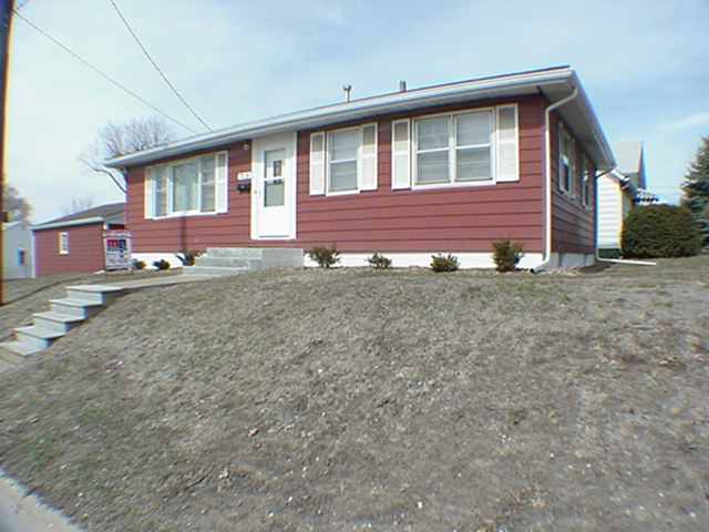 715 31st Street Rock Island, IL 61201 - Photo 1 of 9