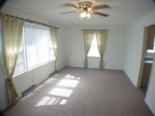 715 31st Street Rock Island, IL 61201 - Photo 4 of 9
