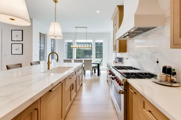 $3,499,000 | 910 Allmen Avenue, Hinsdale, IL 60521