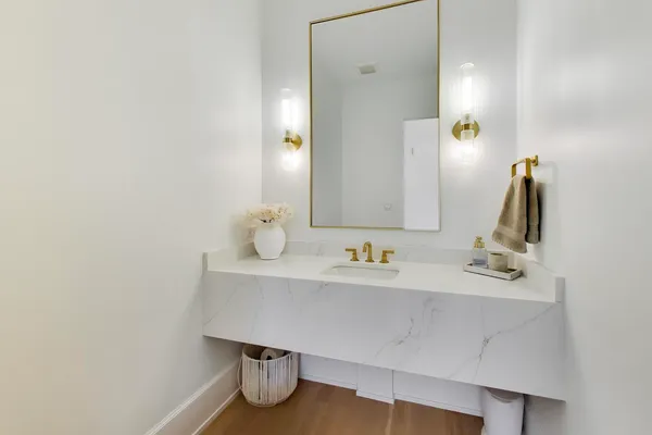 $3,499,000 | 910 Allmen Avenue, Hinsdale, IL 60521