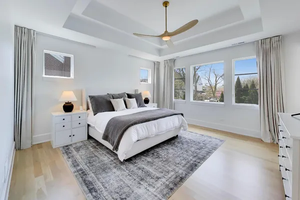 $3,499,000 | 910 Allmen Avenue, Hinsdale, IL 60521