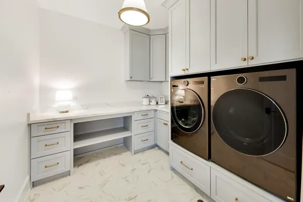 $3,499,000 | 910 Allmen Avenue, Hinsdale, IL 60521