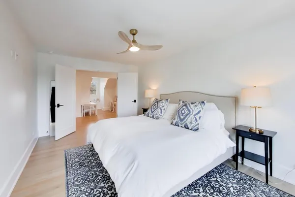 $3,499,000 | 910 Allmen Avenue, Hinsdale, IL 60521