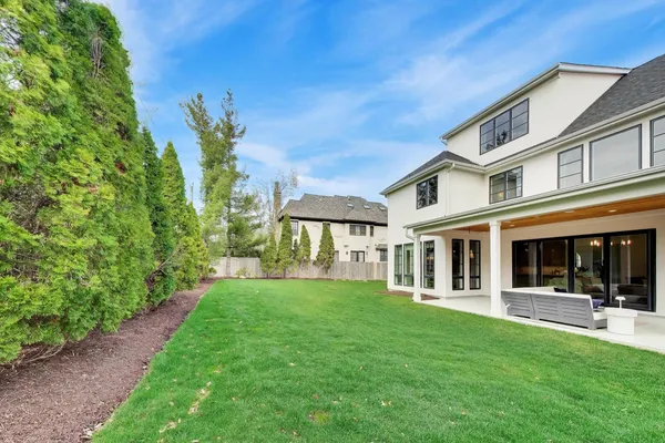 $3,499,000 | 910 Allmen Avenue, Hinsdale, IL 60521