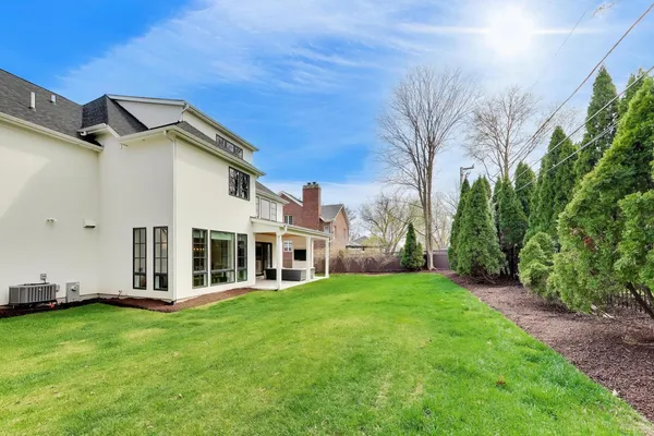 $3,499,000 | 910 Allmen Avenue, Hinsdale, IL 60521
