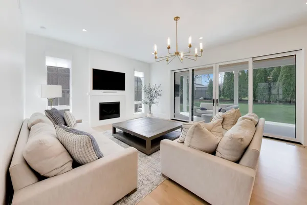 $3,499,000 | 910 Allmen Avenue, Hinsdale, IL 60521