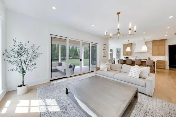 $3,499,000 | 910 Allmen Avenue, Hinsdale, IL 60521