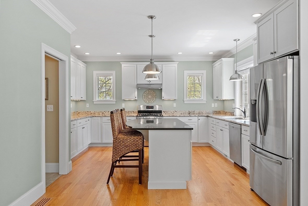 42 Ridgeway Road Concord, MA 01742 - Photo 15 of 36 Gallery Image 15