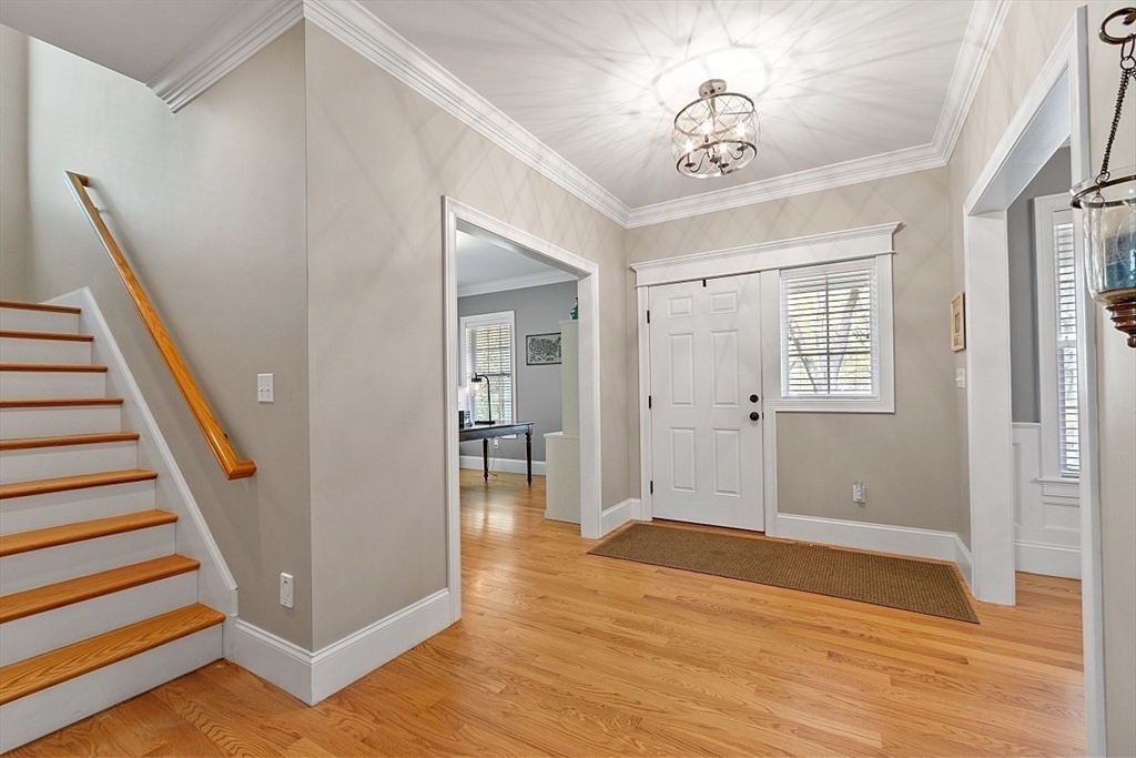 42 Ridgeway Road Concord, MA 01742 - Photo 8 of 36 Gallery Image 8