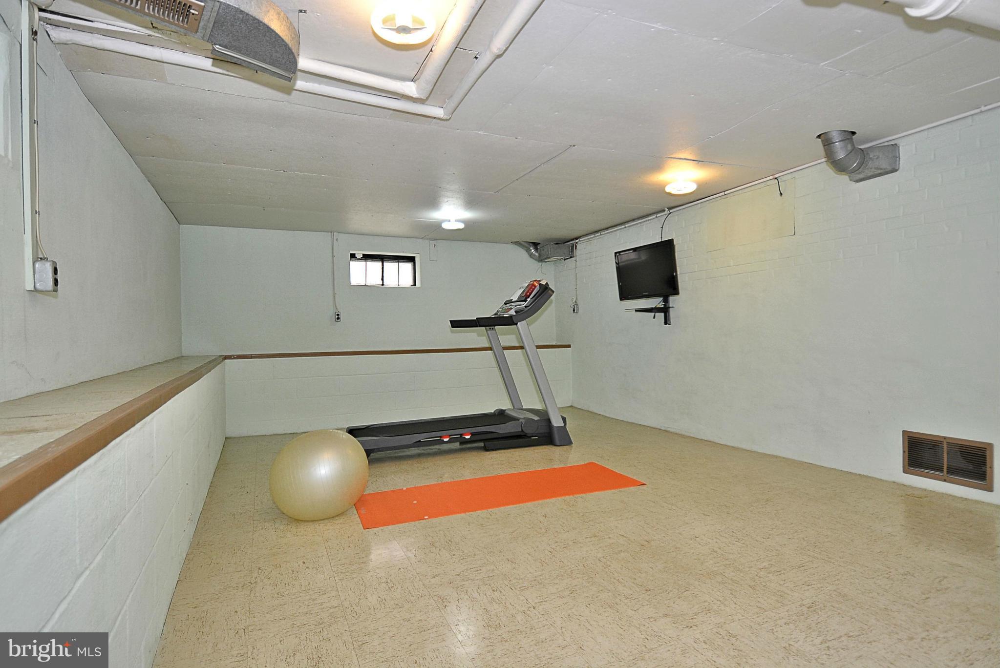 3307 Edgewood Road Kensington, MD 20895 - Photo 20 of 30 Workout/bonus room