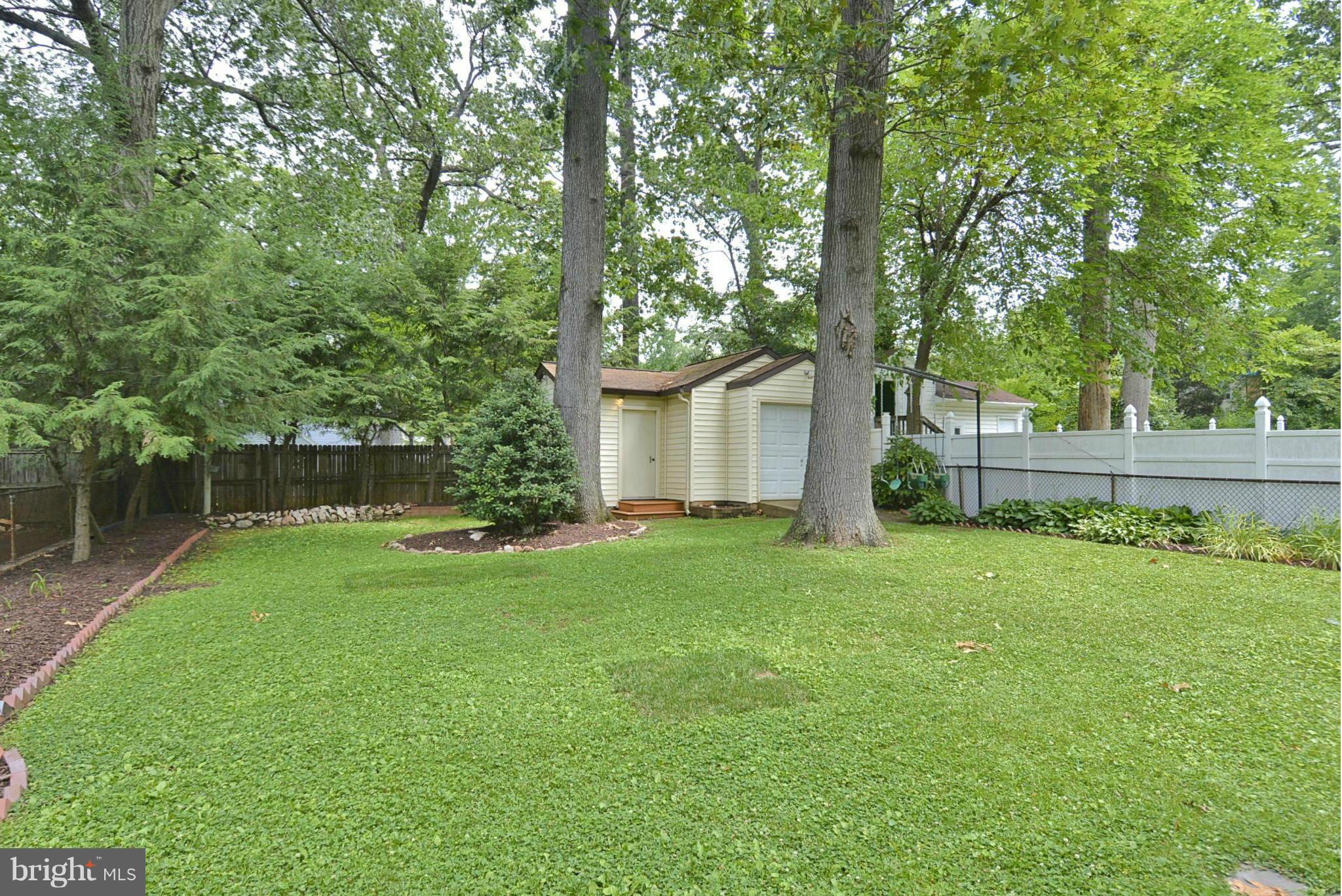 3307 Edgewood Road Kensington, MD 20895 - Photo 25 of 30 Exterior (Rear)
