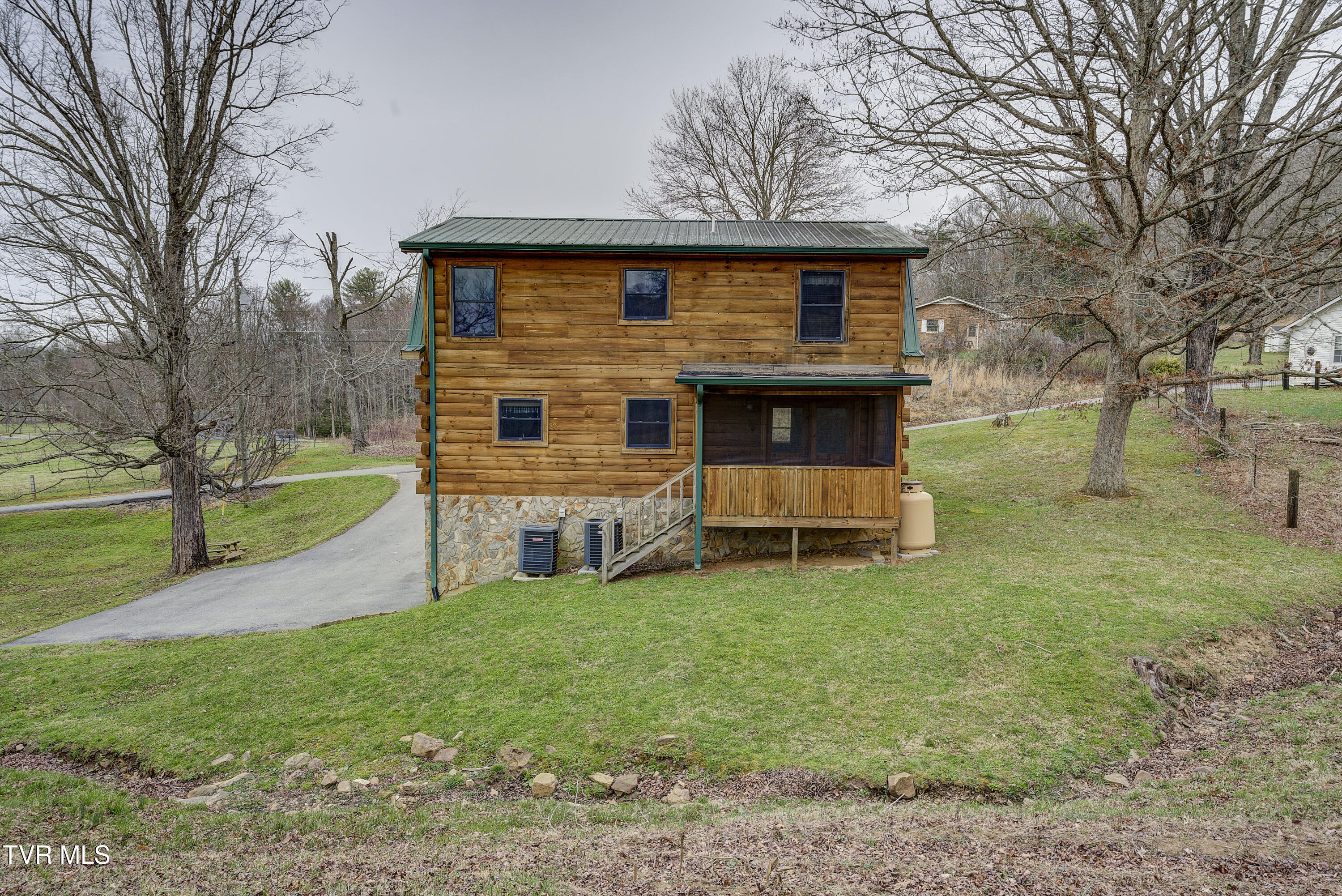 522 Deer Haven Road Unicoi, TN 37692 - Photo 11 of 51 DeerHaven-45