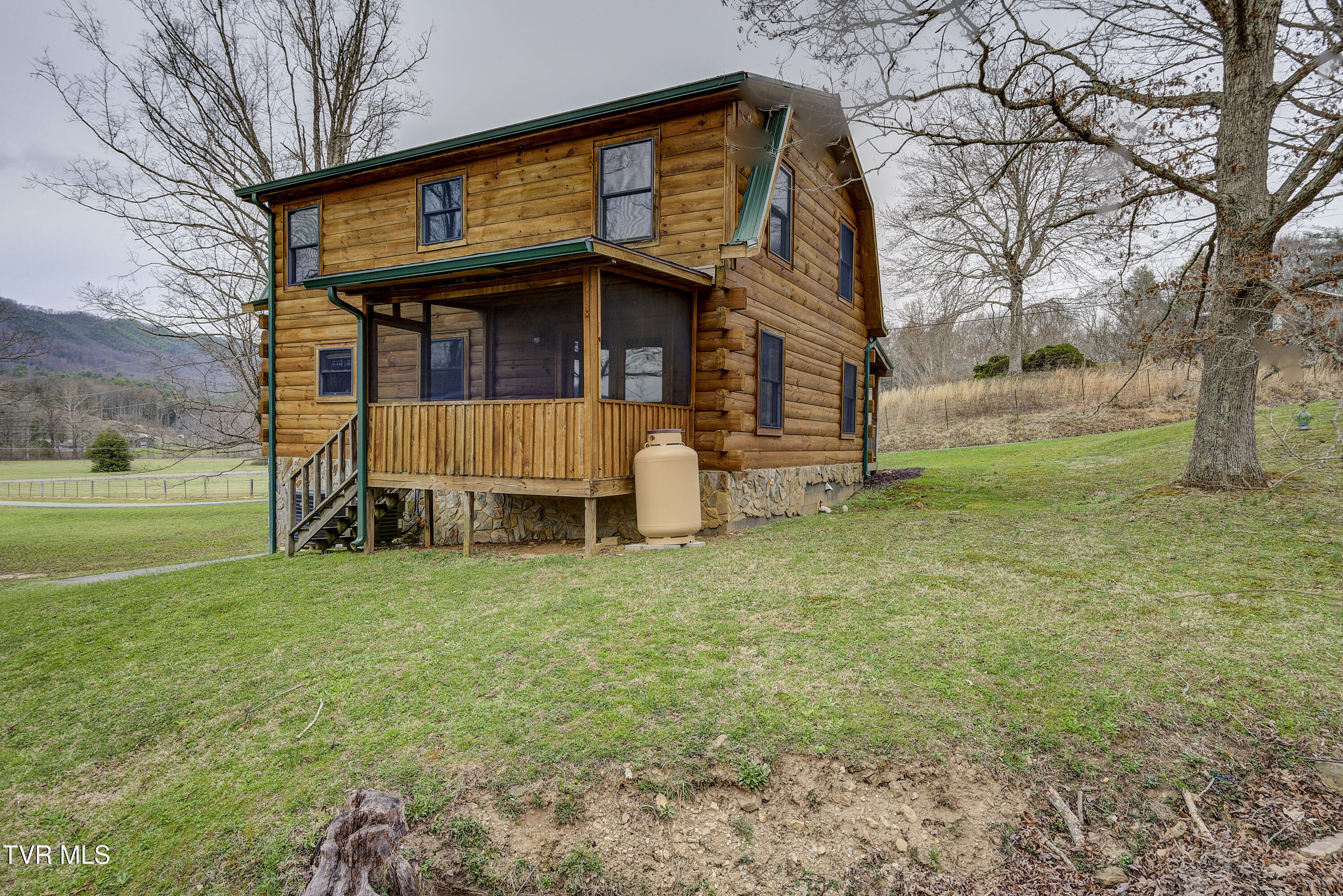 522 Deer Haven Road Unicoi, TN 37692 - Photo 12 of 51 DeerHaven-46