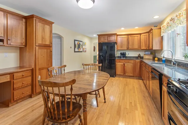 $1,295,000 | 51 Old Field Road, Yarmouth, ME 04096