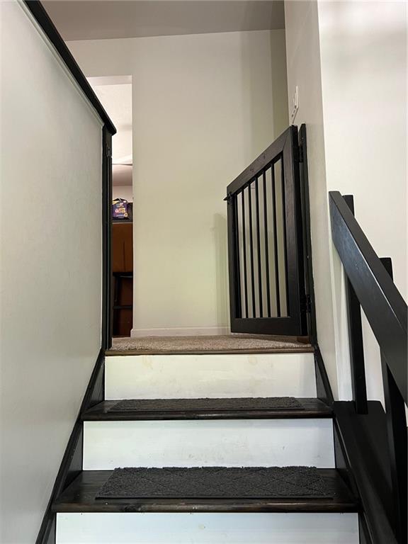 671 York Run Road Smithfield, PA 15478 - Photo 2 of 49 a view of entryway