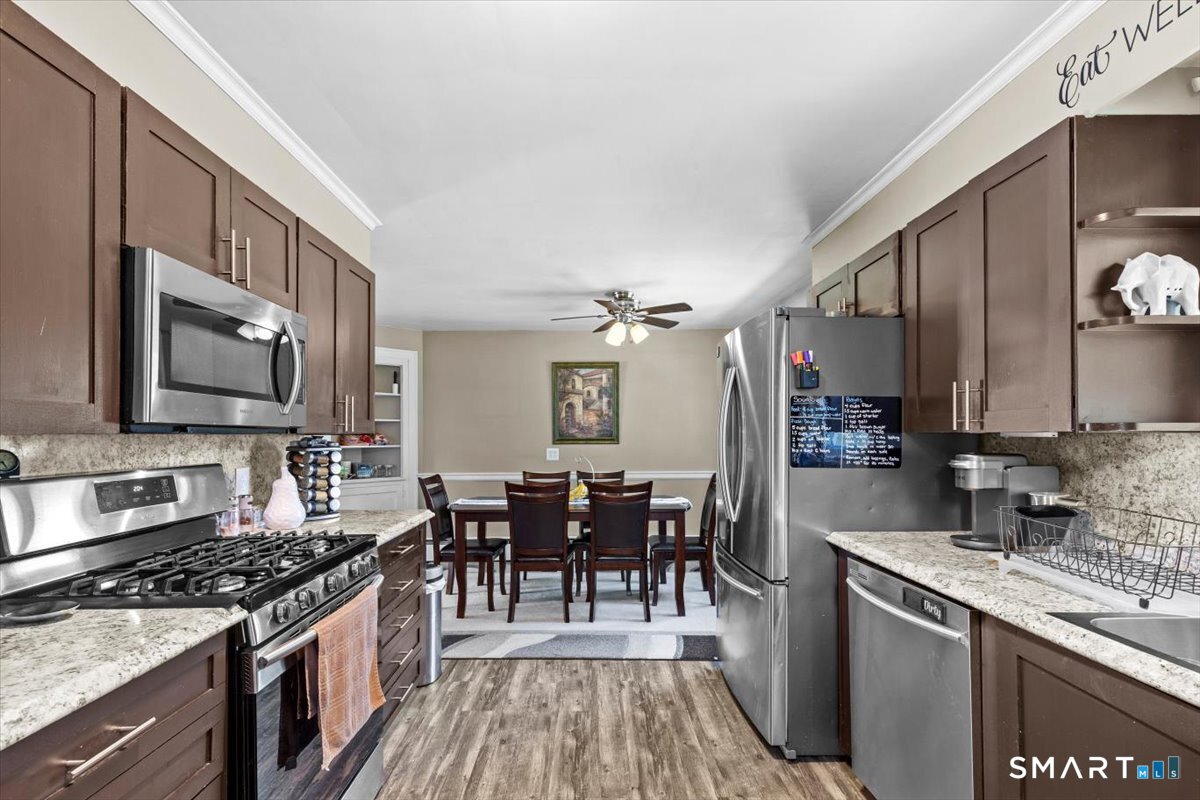 30 Murray Street Middletown, CT 06457 - Photo 8 of 31