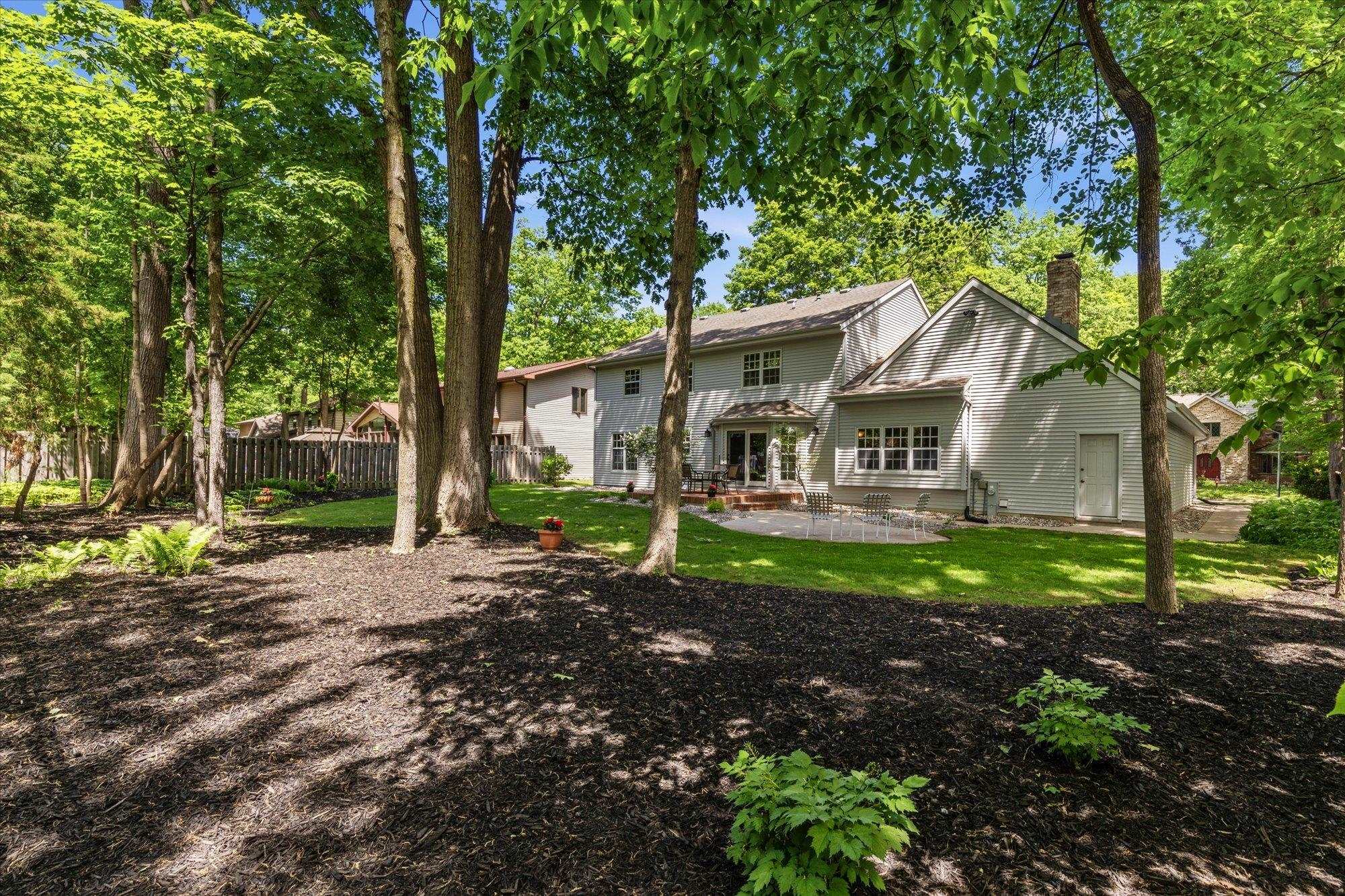 1837 South Lee Street Appleton, WI 54915 - Photo 5 of 37