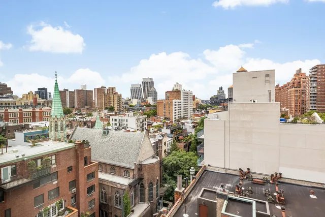 a picture of city view