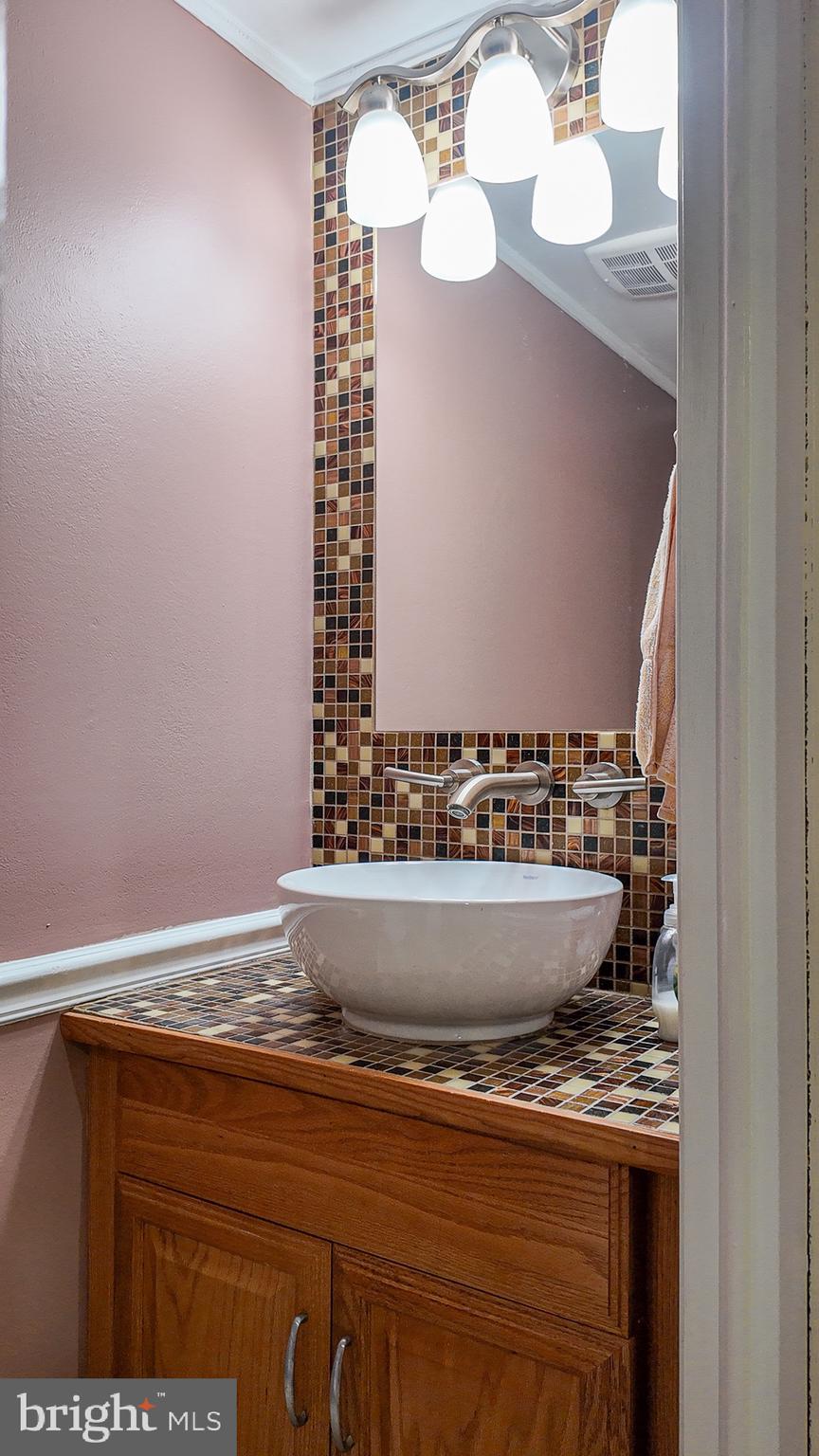 3221 Kilburn Road Philadelphia, PA 19114 - Photo 28 of 31 Gallery Image 28