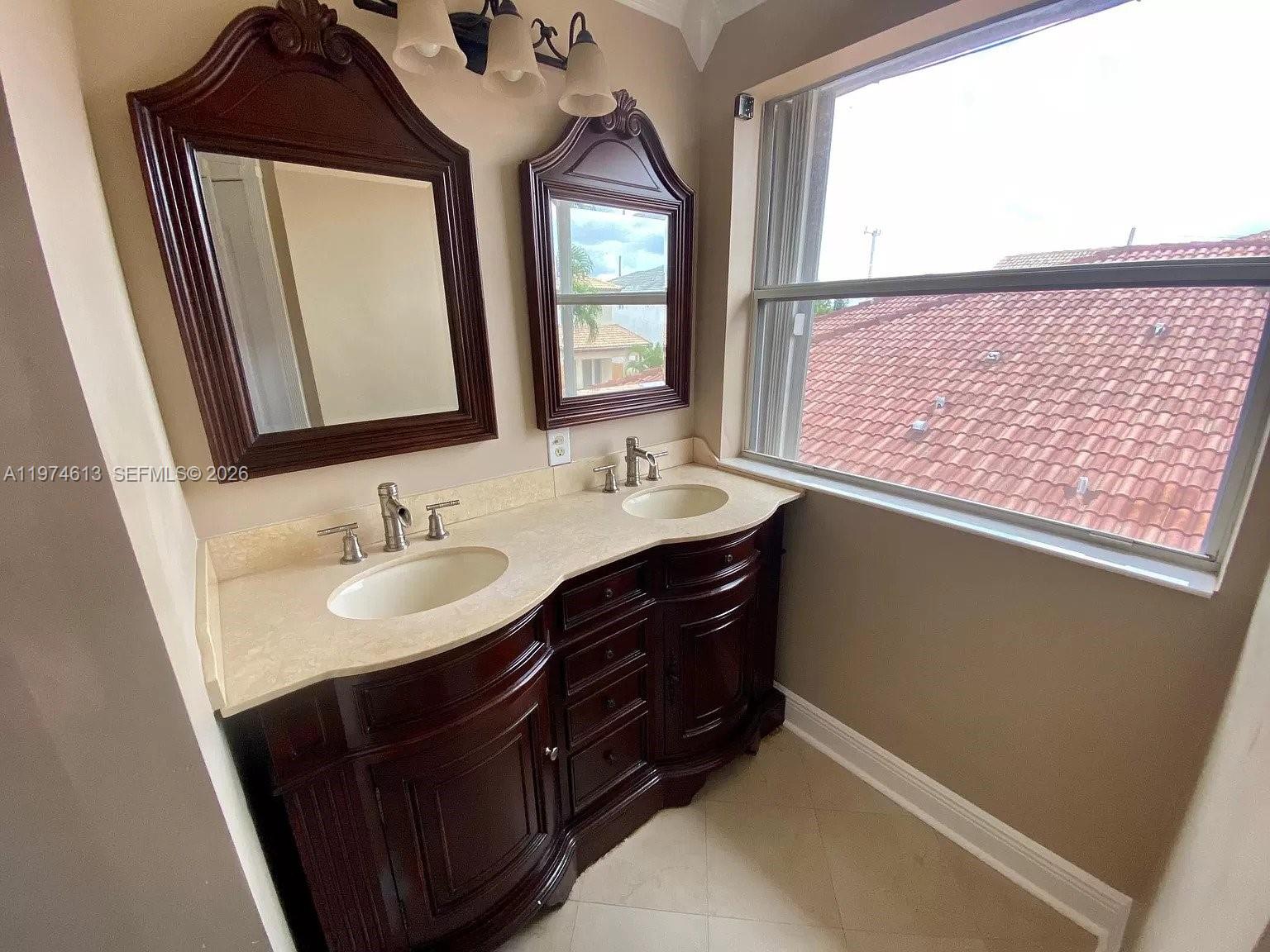 13851 Southwest 38th Lane Miami, FL 33175 - Photo 11 of 15