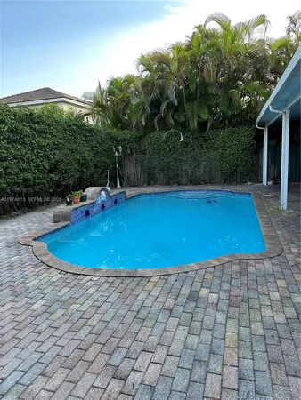 $4,700 | 13851 Southwest 38th Lane, Miami, FL 33175
