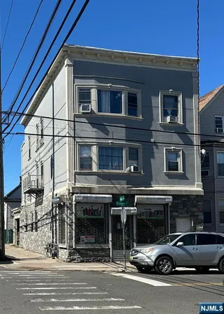 $1,750 | 500 Fulton Street, Unit 1, Elizabeth, NJ 07206