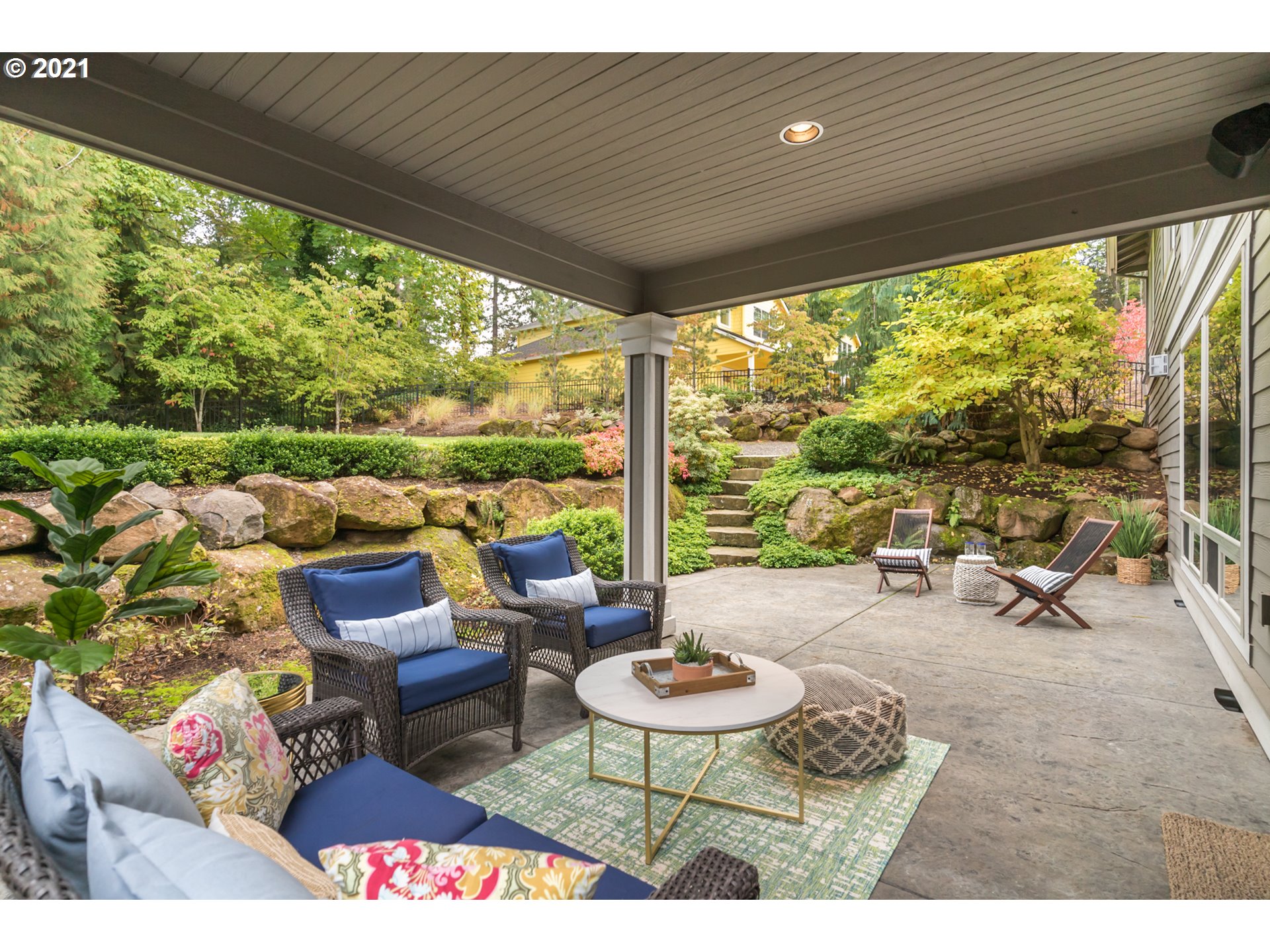 17912 Kelok Road Lake Oswego, OR 97034 - Photo 27 of 32 Gallery Image 27