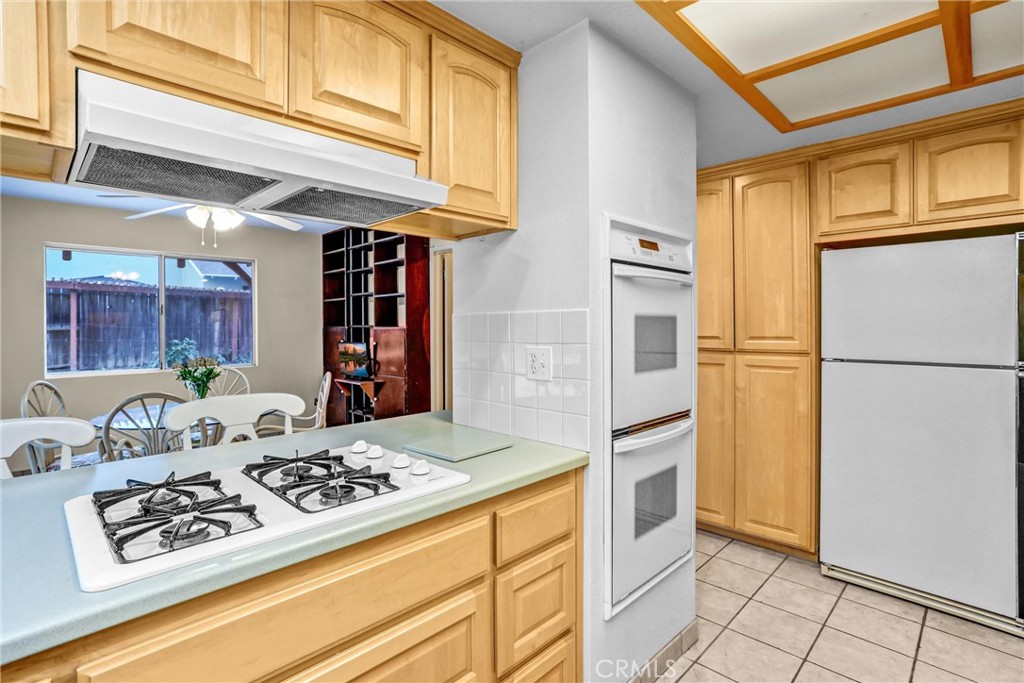 705 Hemlock Court Redlands, CA 92374 - Photo 8 of 14