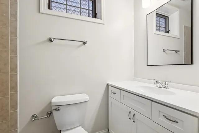 $365,000 | 2826 West Harrison Street, Unit 1, Chicago, IL 60612