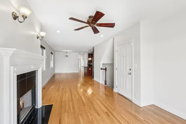 $365,000 | 2826 West Harrison Street, Unit 1, Chicago, IL 60612