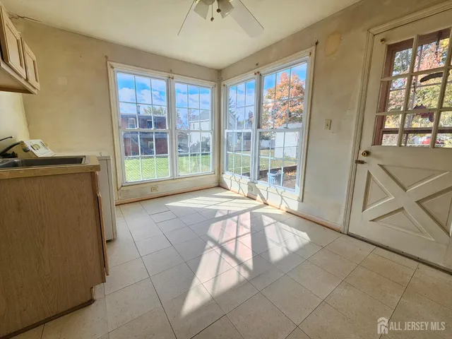 $399,900 | 11 Dartmouth Street, Edison, NJ 08837