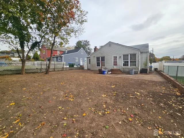 $399,900 | 11 Dartmouth Street, Edison, NJ 08837