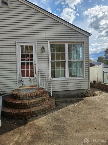 $399,900 | 11 Dartmouth Street, Edison, NJ 08837